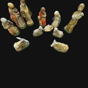 1 Pc Hand Painted Porcelain Nativity Set SC-60 | Vintage 1990s Christmas Décor